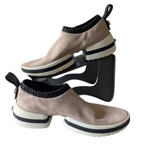 STUART WEITZMAN SW-612 Slip-On‎ Sock Sneaker Stone Tan Women's 8